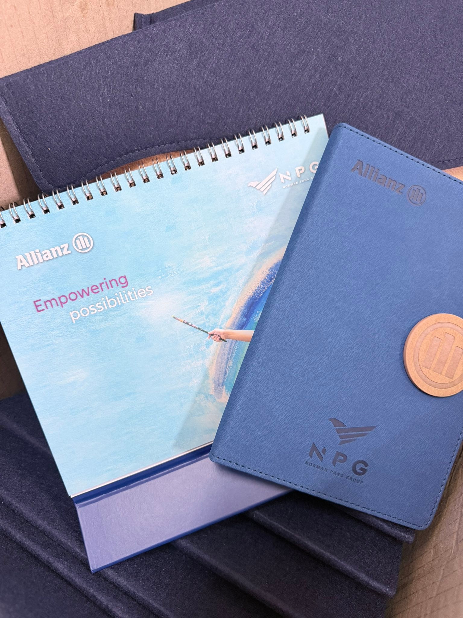 NPG Wing偉绮 - NoteBook太漂亮🤩了，准备好送顾客的礼物🎁... | Facebook