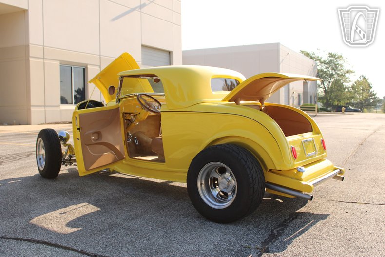 Step into classic automotive charm with this stunning 1932 Ford