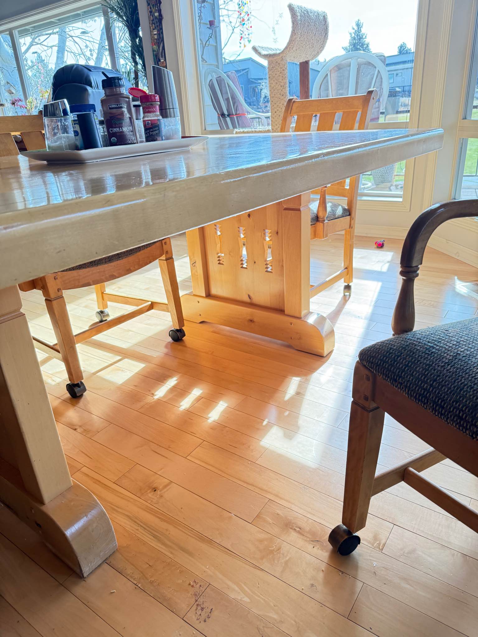 HANDMADE BEAUTIFUL DINING TABLE WITH FOUR MATCHING, ROLLING CHAIRS ...