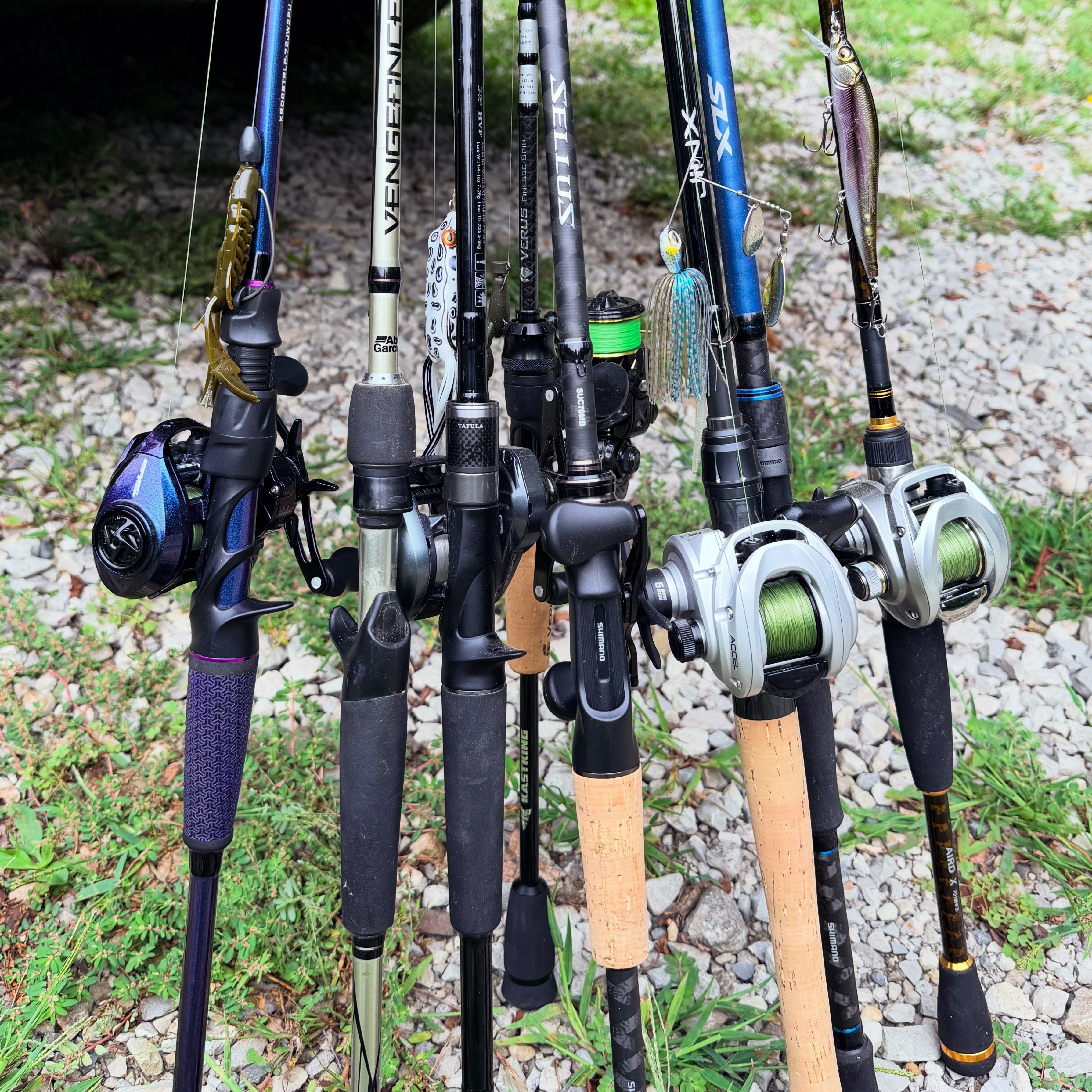 cclear tackle box Plano 3700 Deep StowAway Offshore Rods quick box setup and Okuma Shadow Stalker Inshore Color:Live Bunker