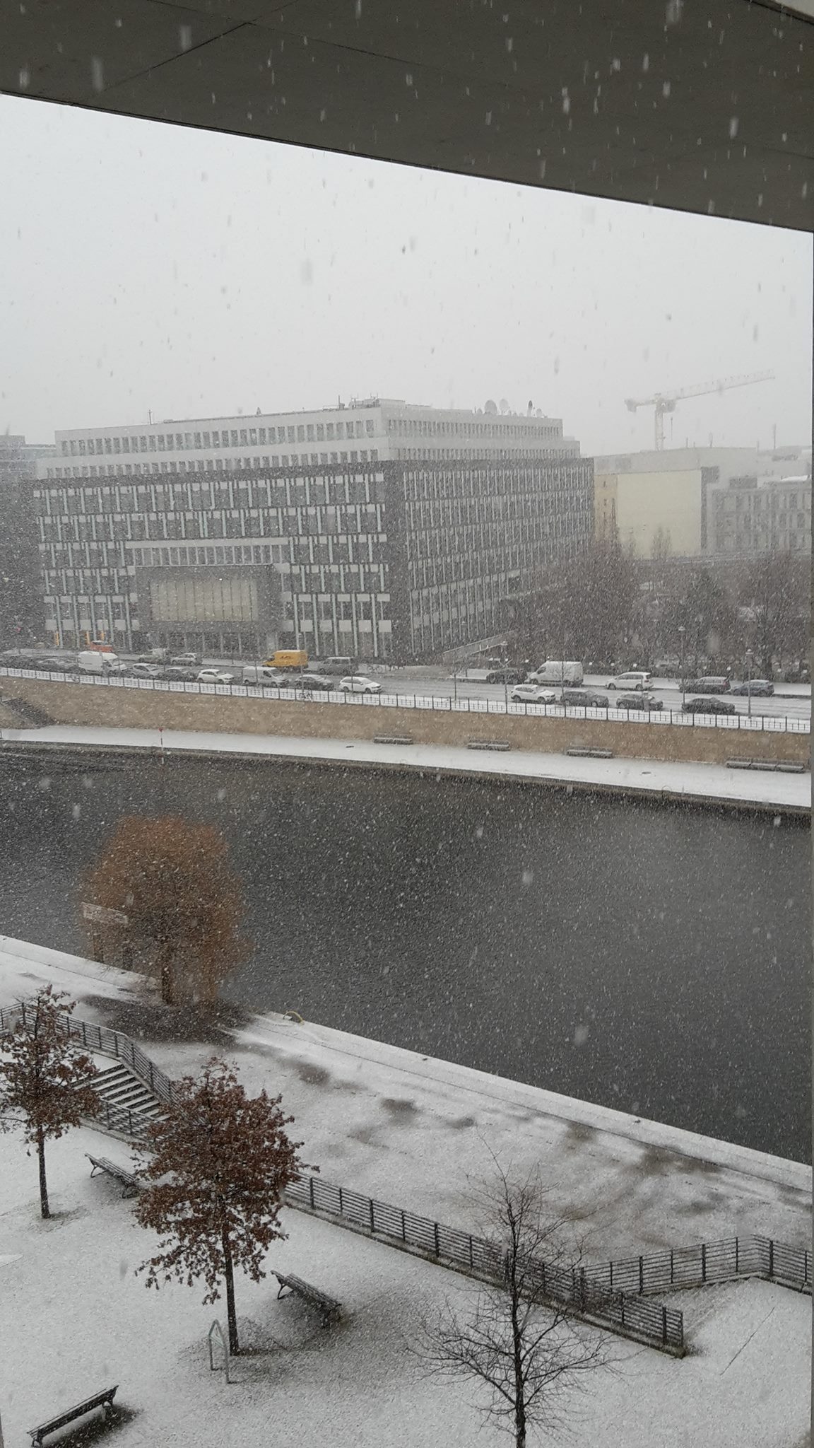 Svenja Stadler Es Schneit In Berlin Facebook