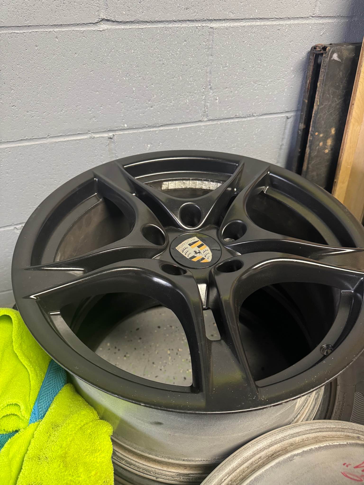 18 inch cayman s wheels 5x130 - Car Wheels, Tires & Parts - East ...