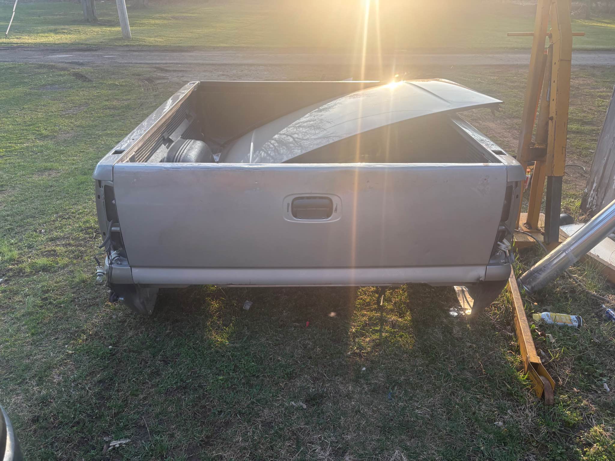 Gmt800 bed (2003 gmc) - Car Exterior Parts - Plymouth, Ohio | Facebook ...