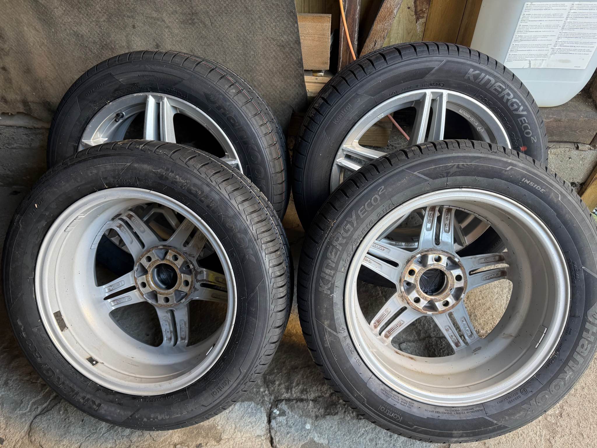 Mercedes felger med HELT NYE sommerdekk 205/55/16 - Car Wheels, Tires ...