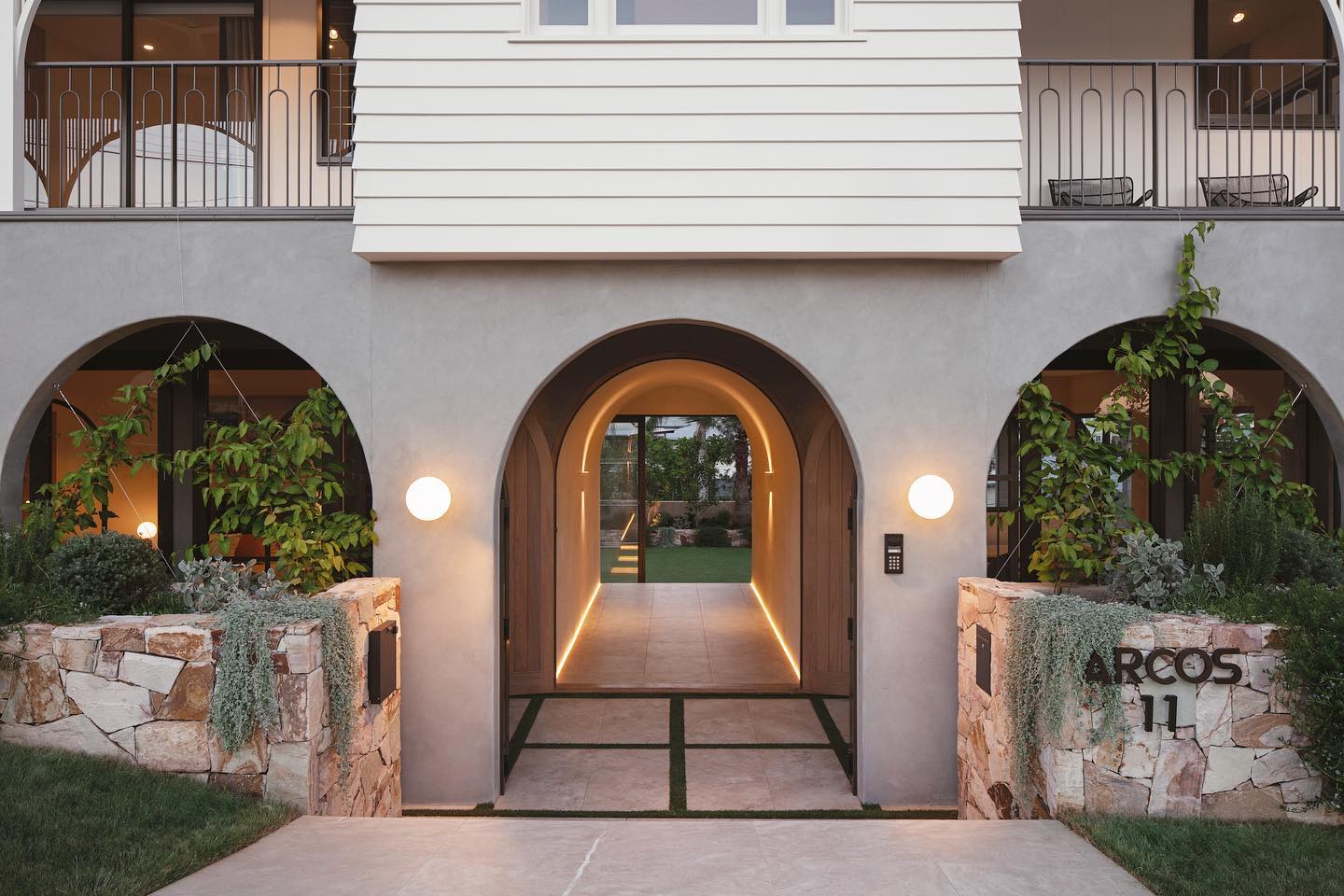 Arcos// An iconic entry to one... - Aspen Stone Construction
