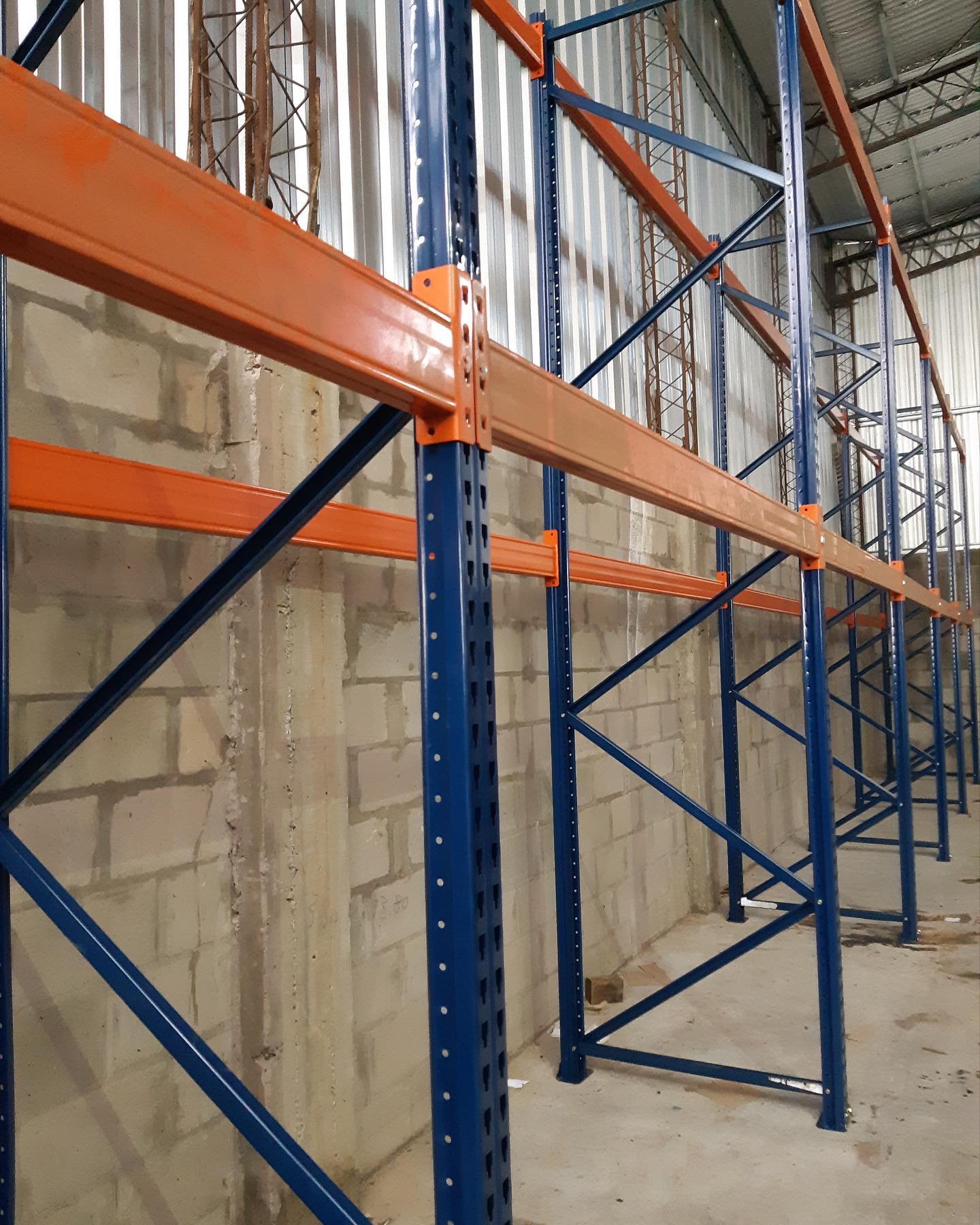 Servirack - Racks nuevos instalados en supermercado for... | Facebook
