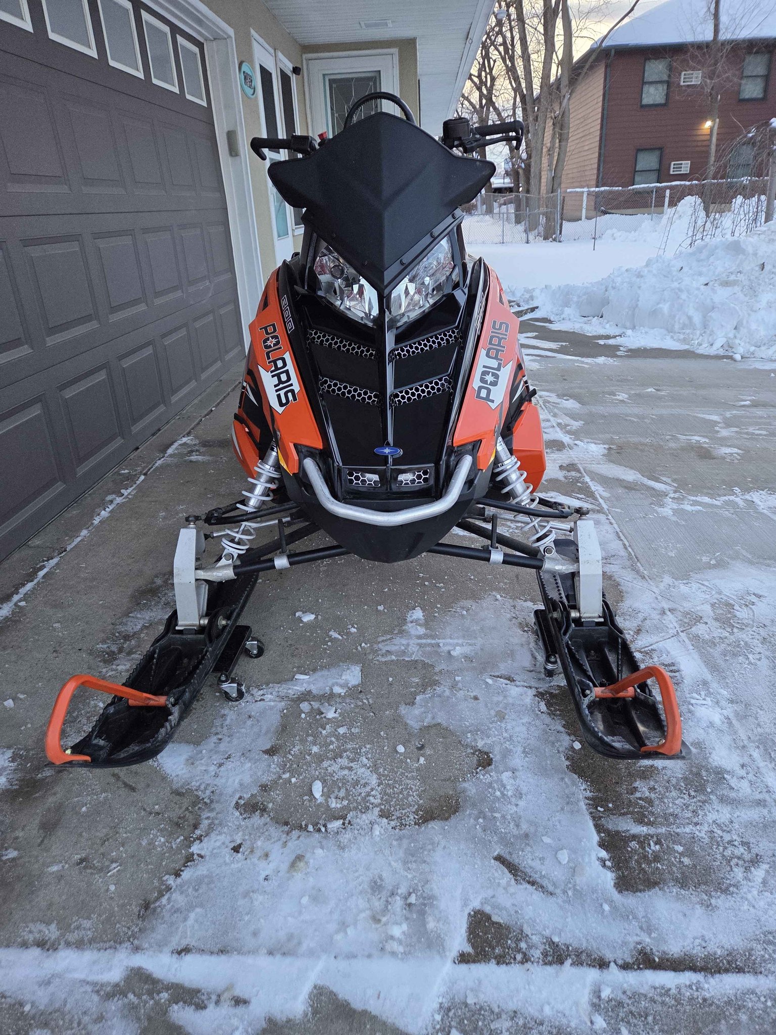2015 Polaris Pro RMK 800 mountain snowmobile - Powersport Vehicles - La