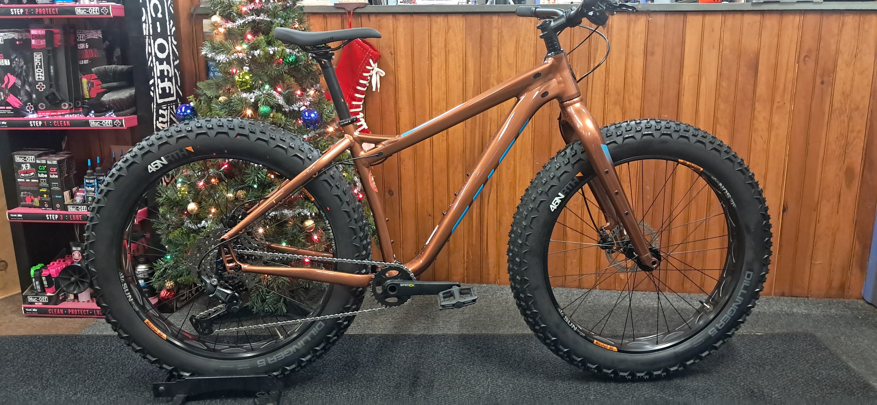 Salsa Cycles Heyday! Cues and Advent fat bikes in stock!! Heyday