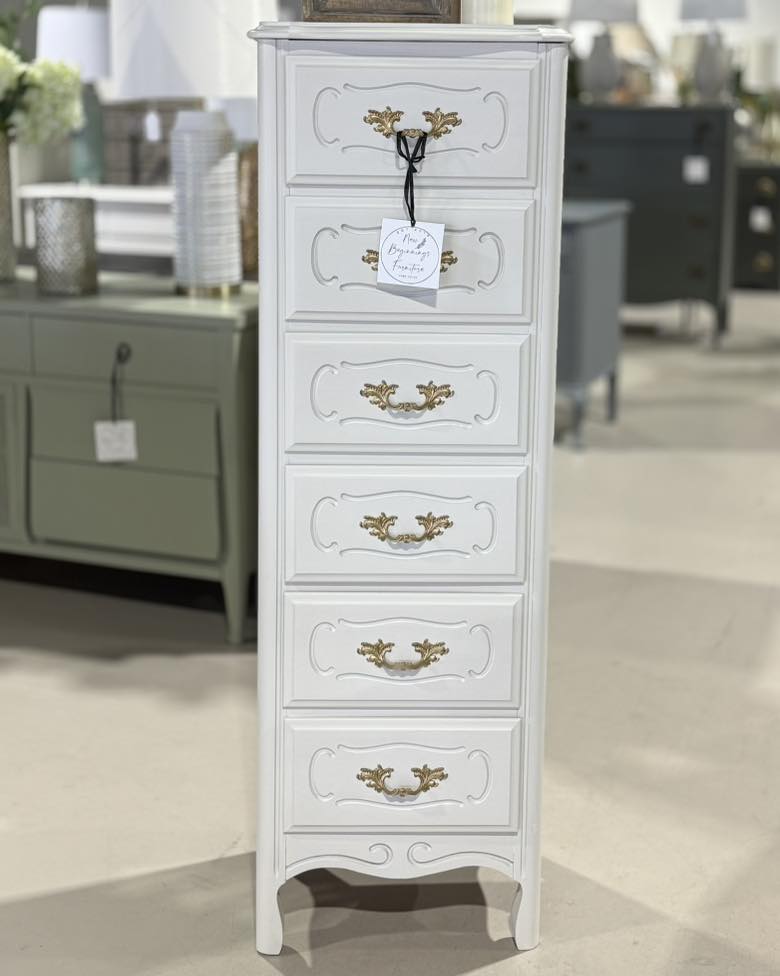 New Arrivals 🚛🚛 260 W. Main St. Hendersonville, TN 615-707-2731