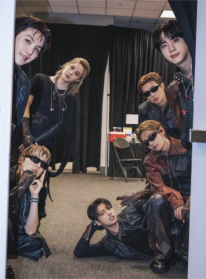 World - Chage & Aska accept the Award for Best Asian Act at the