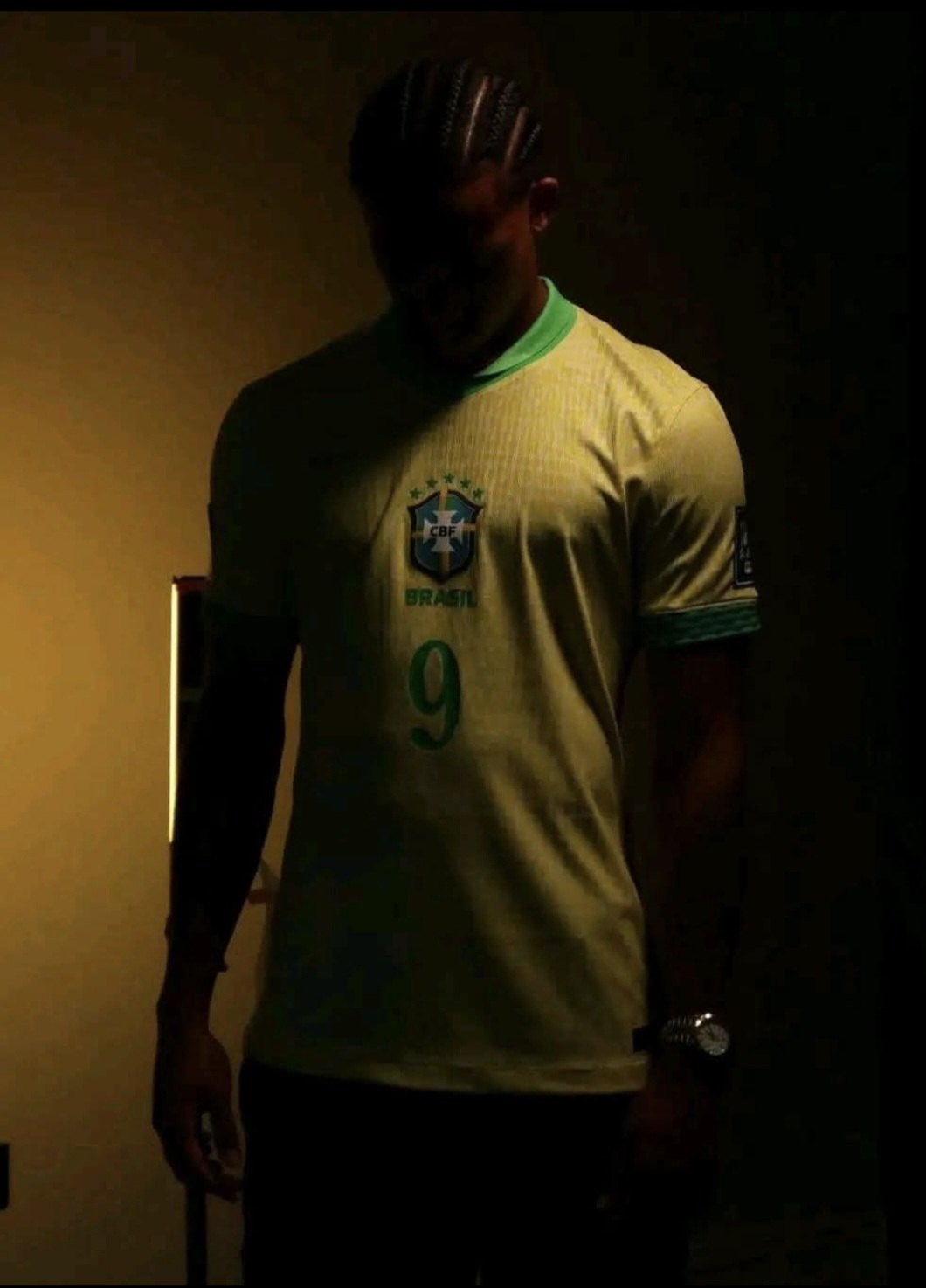 João Pedro is wearing the number 9 jersey for Brazil. 🇧🇷💙