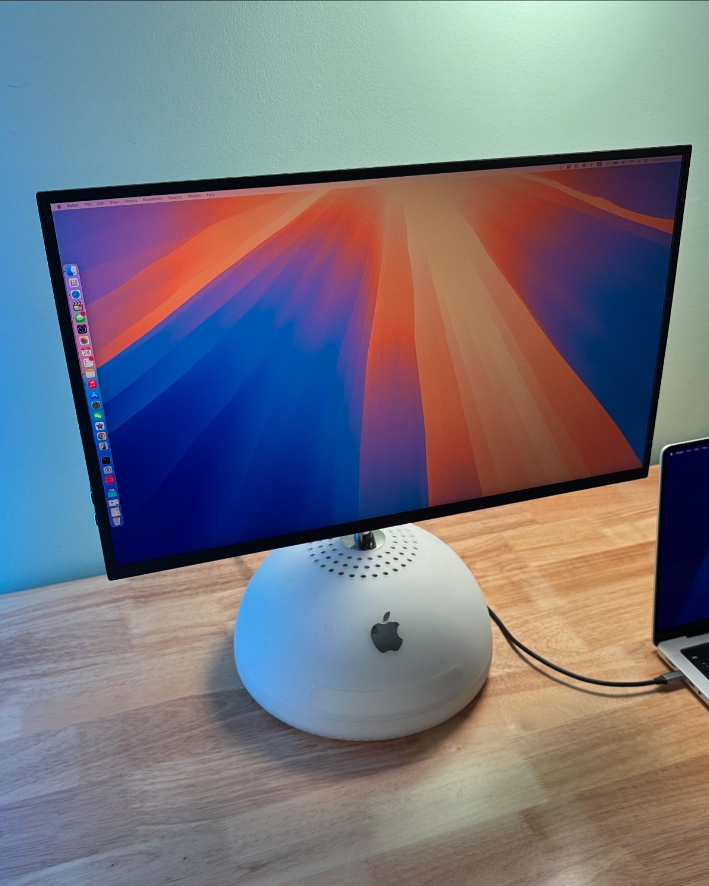 Any experience turning an iMac G4 into a second monitor?