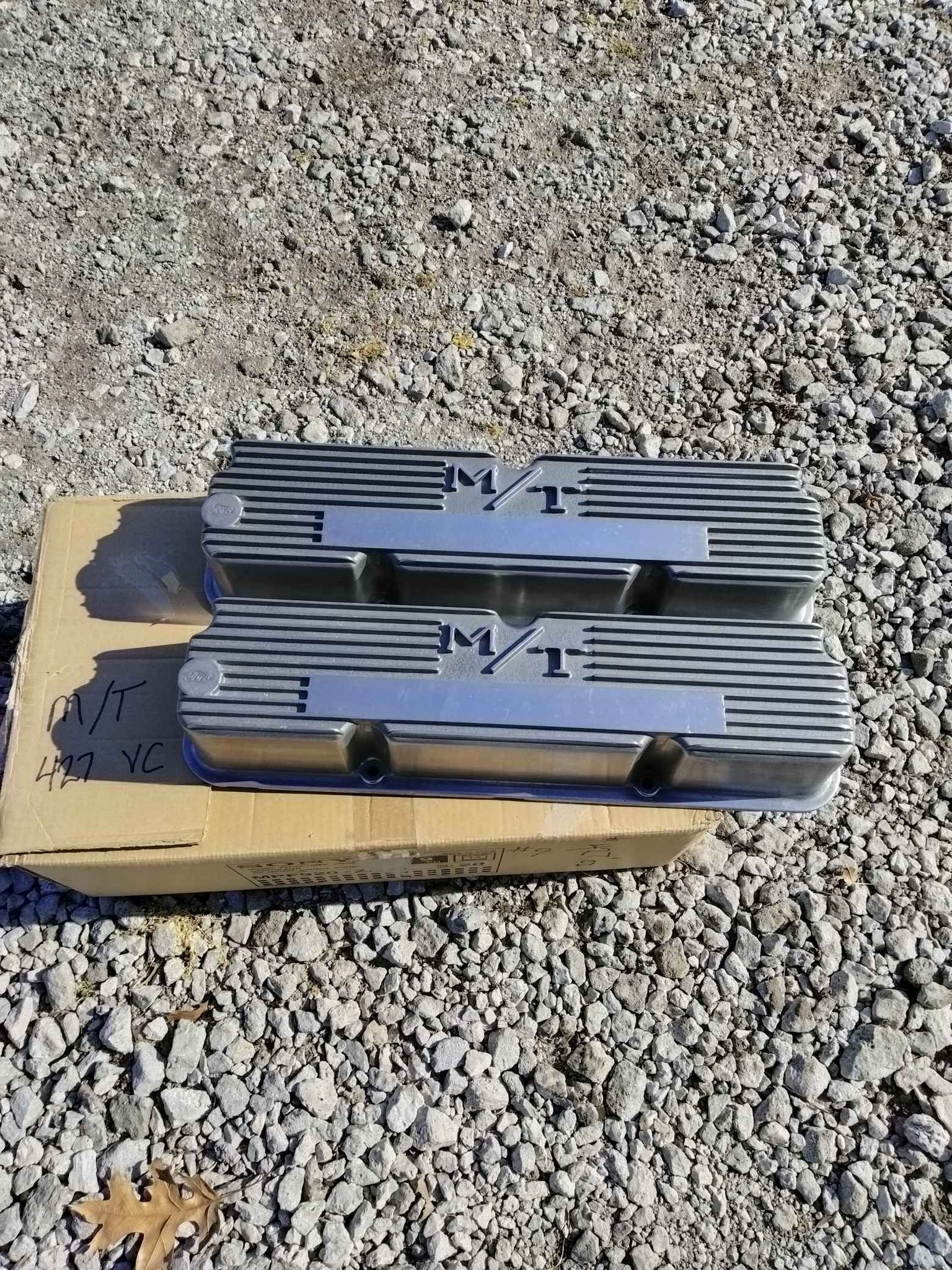 Big block ford FE 427 Mickey Thompson Valve Covers - Car Emblems ...