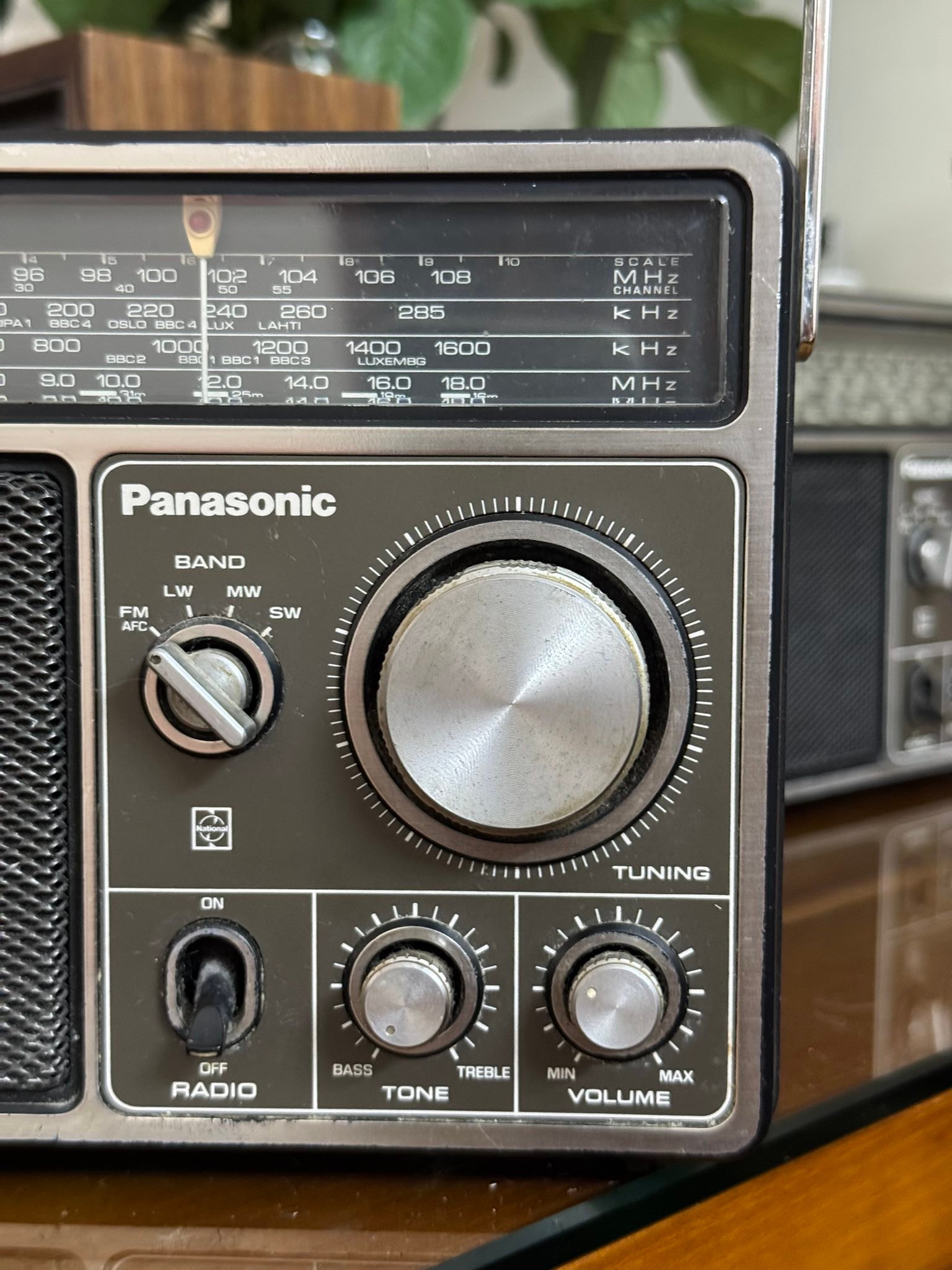 PanasonicTF1105ラジオ Panasonic RF-1105 Made in Japan 1978 PICE W М M W MEOULAFON KW