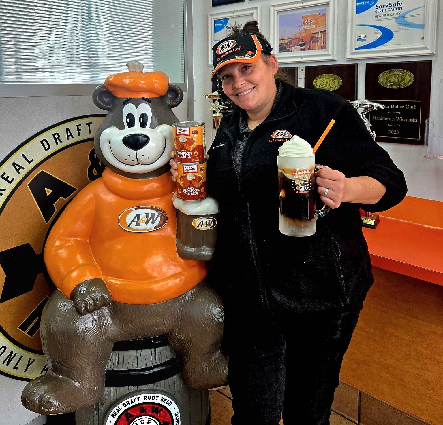 A&W - Help us help those in need this Holiday Season.🌲 We're