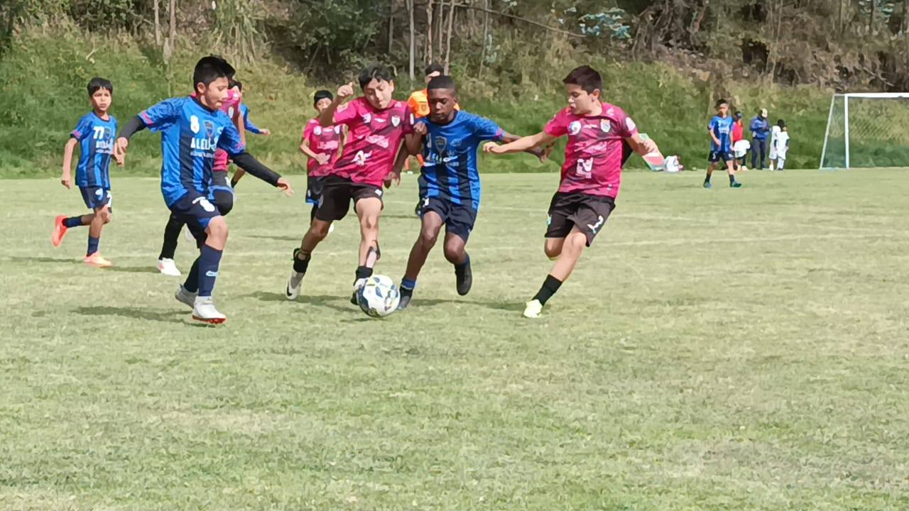 Club Deportivo Cuatro Ríos... - Club Deportivo Cuatro Ríos