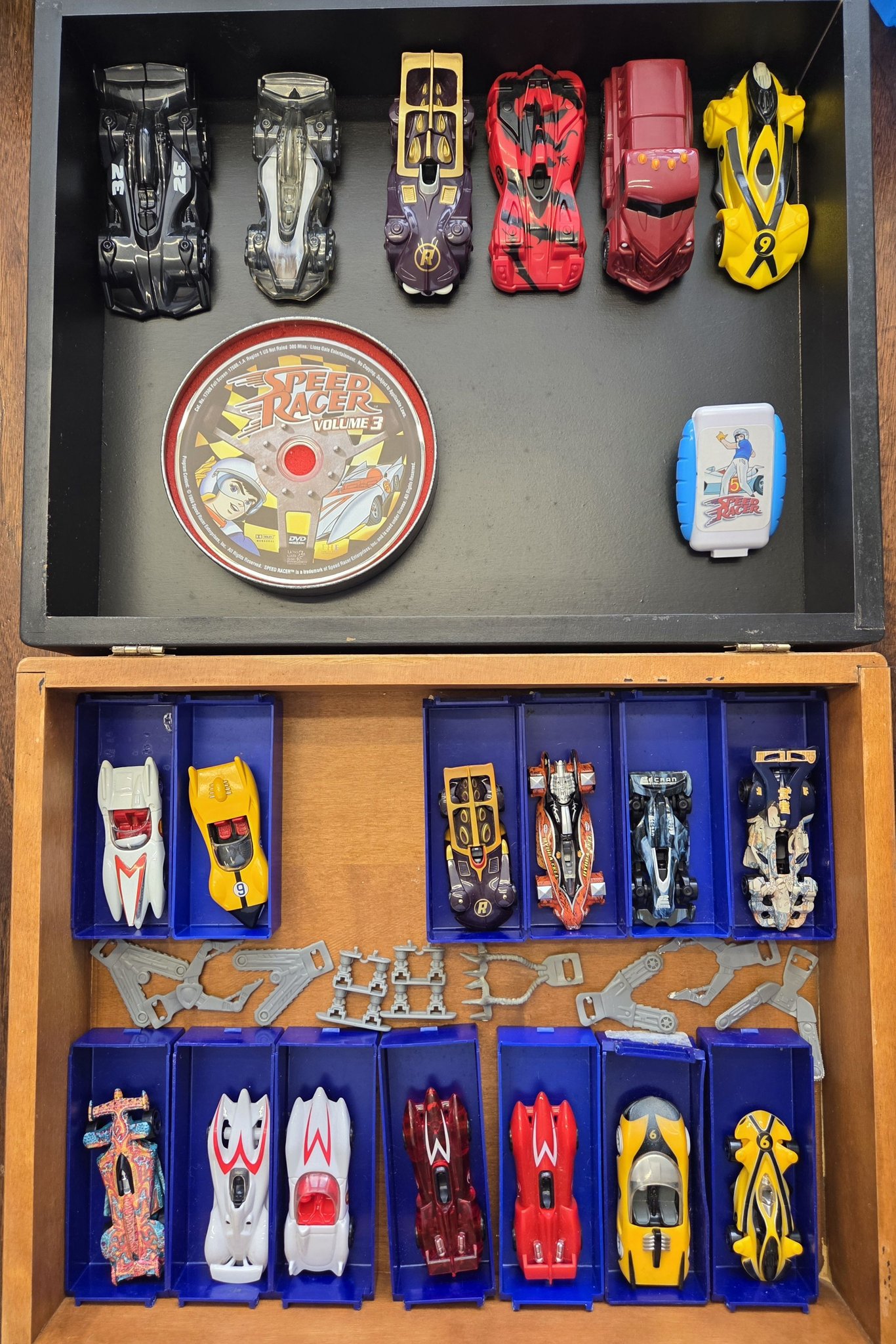 Japanese Speed Racer figures and cars for collectors