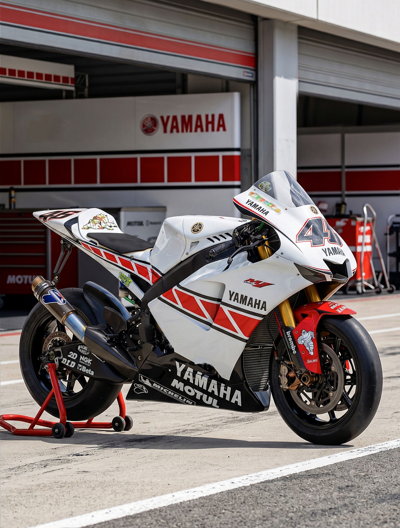 Valentino Rossi 4️⃣6️⃣ Gauloises Yamaha YZR-M1🟥◻️ Retro