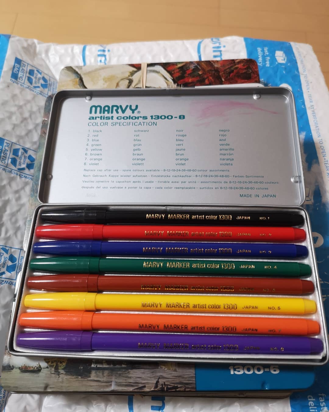 Loot of today from ebay : marvy marker 1300 and 1400. Buffalo is 