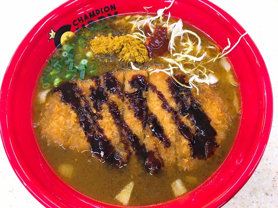 石川県ラーメンひろば チャンピオンカレーの新業態である チャンピオンカレーヌードル のlカツカレーラーメン 3月24日にイオンモール新小松にオープンするそうです まさにチャンカレ味のラーメンに仕上がってました ぜひ一度 Facebook