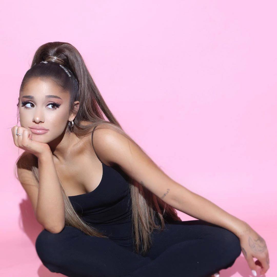 Philippine Star Artist of the Year Ariana Grande ( 📸 arianagrande