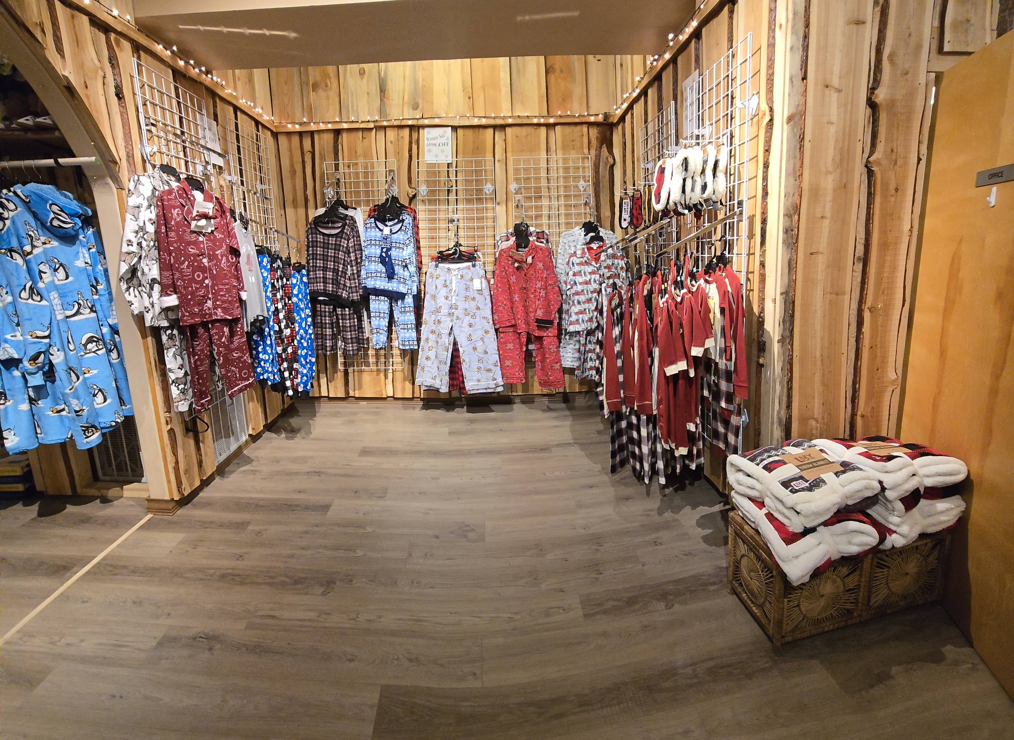 Red Rose Boutique | Enterprise OR