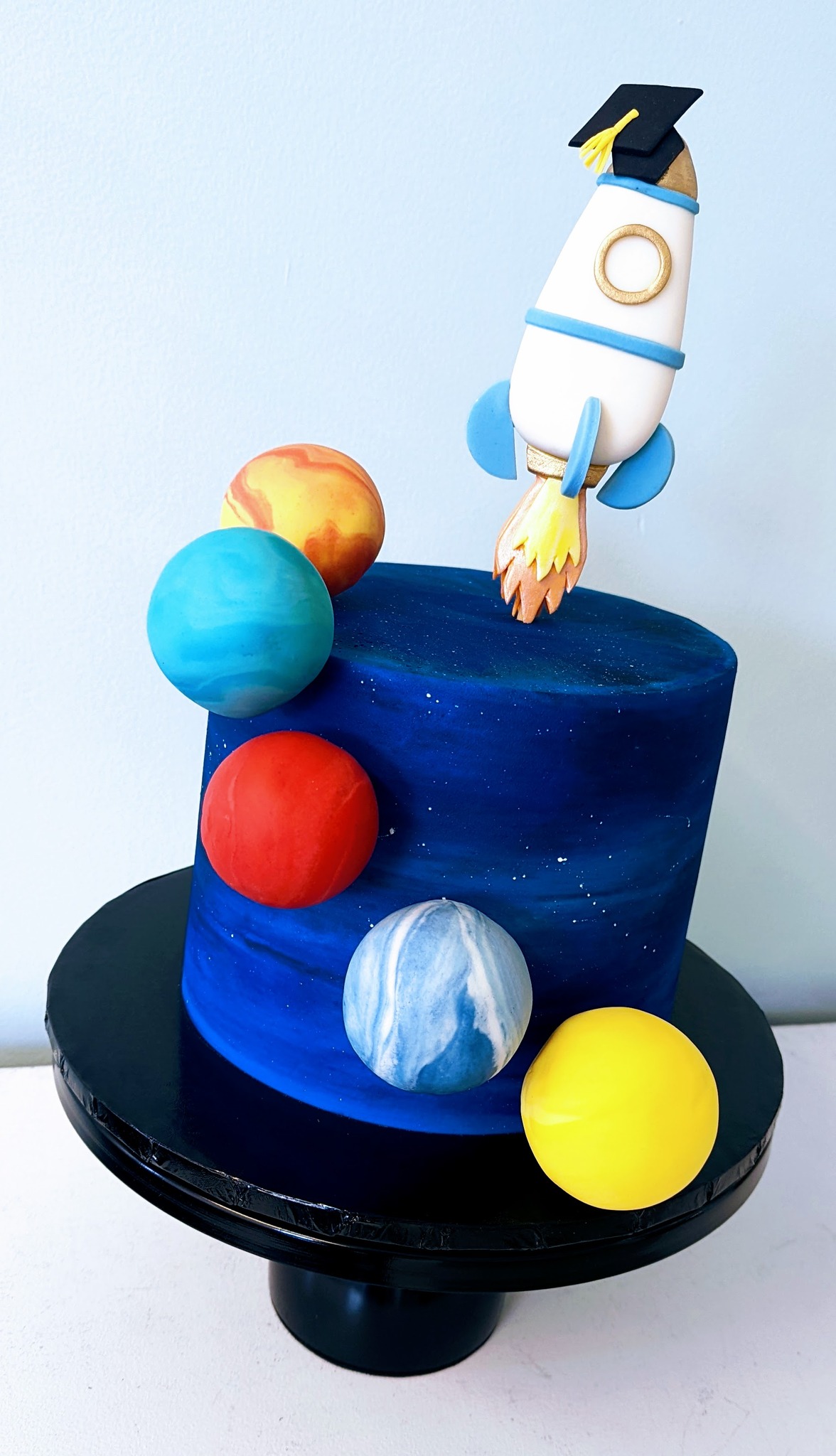 📣 GRADUATION CAKES — NOW... - Treats & Sweets Cakery | Facebook