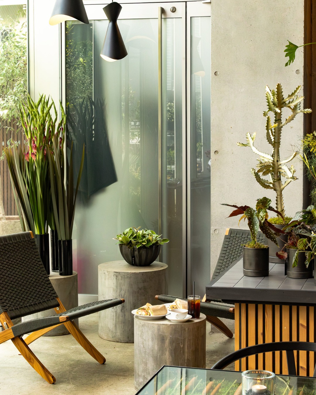 Carl Hansen & Søn Japan added a - Carl Hansen & Søn Japan