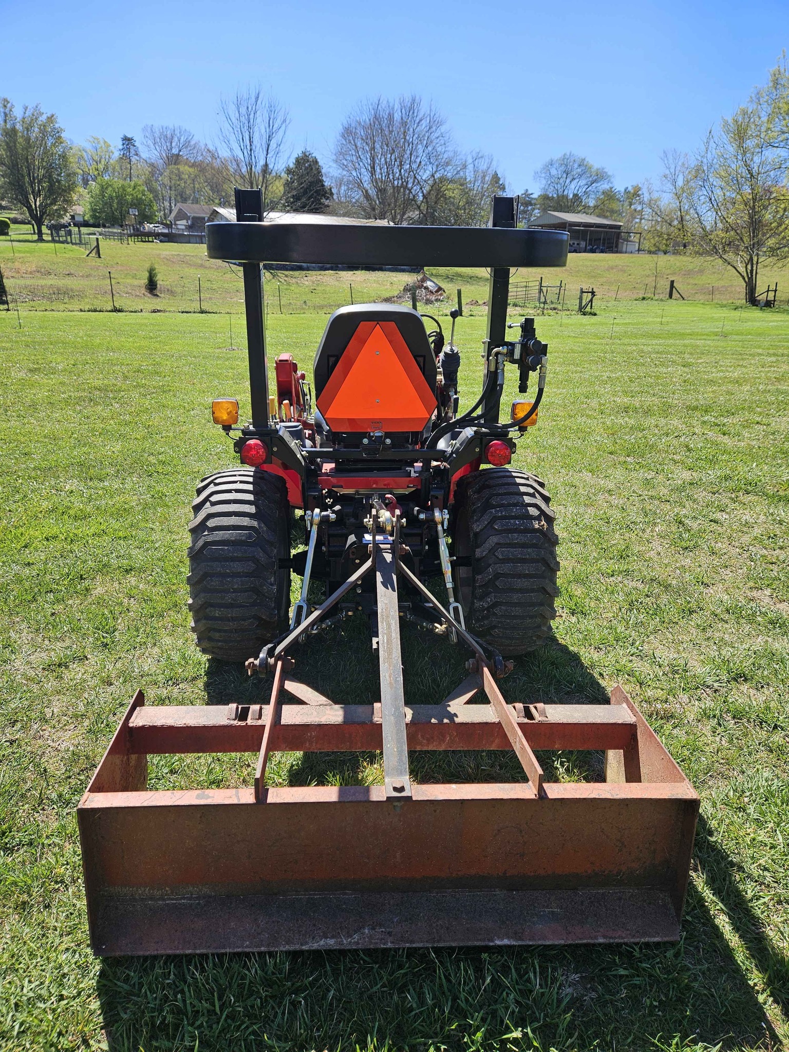 RK24 Tractor with Loader & Box Blade - Lawn Mowers - Maryville ...