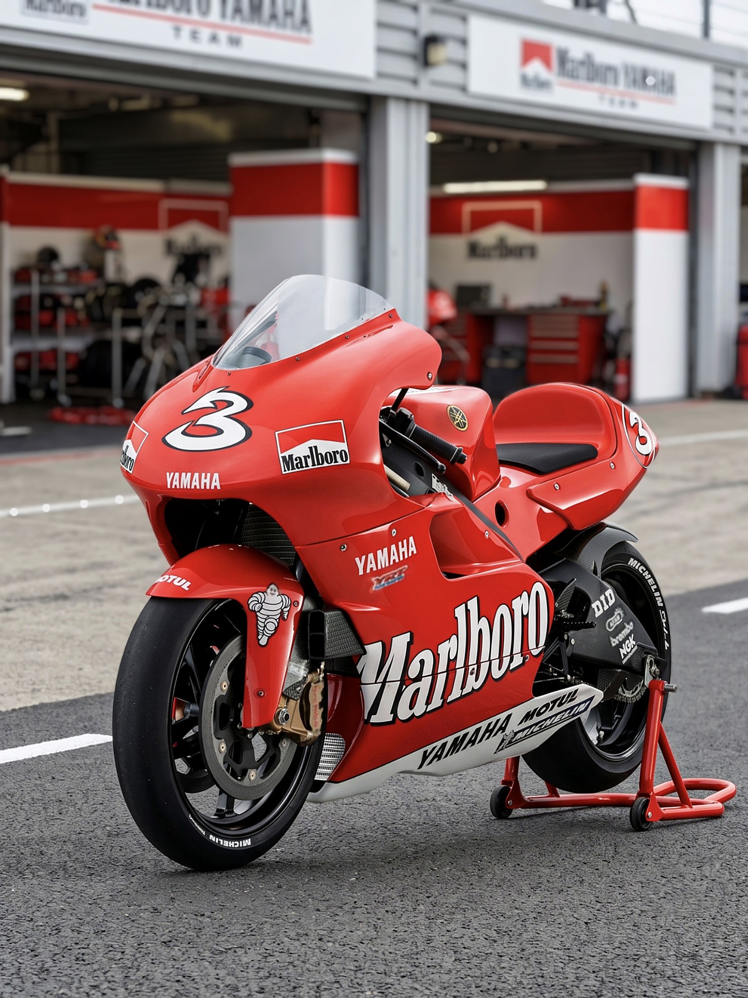 1987 NSR500 ワイン・ガードナー 完成しました (*^▽^*)