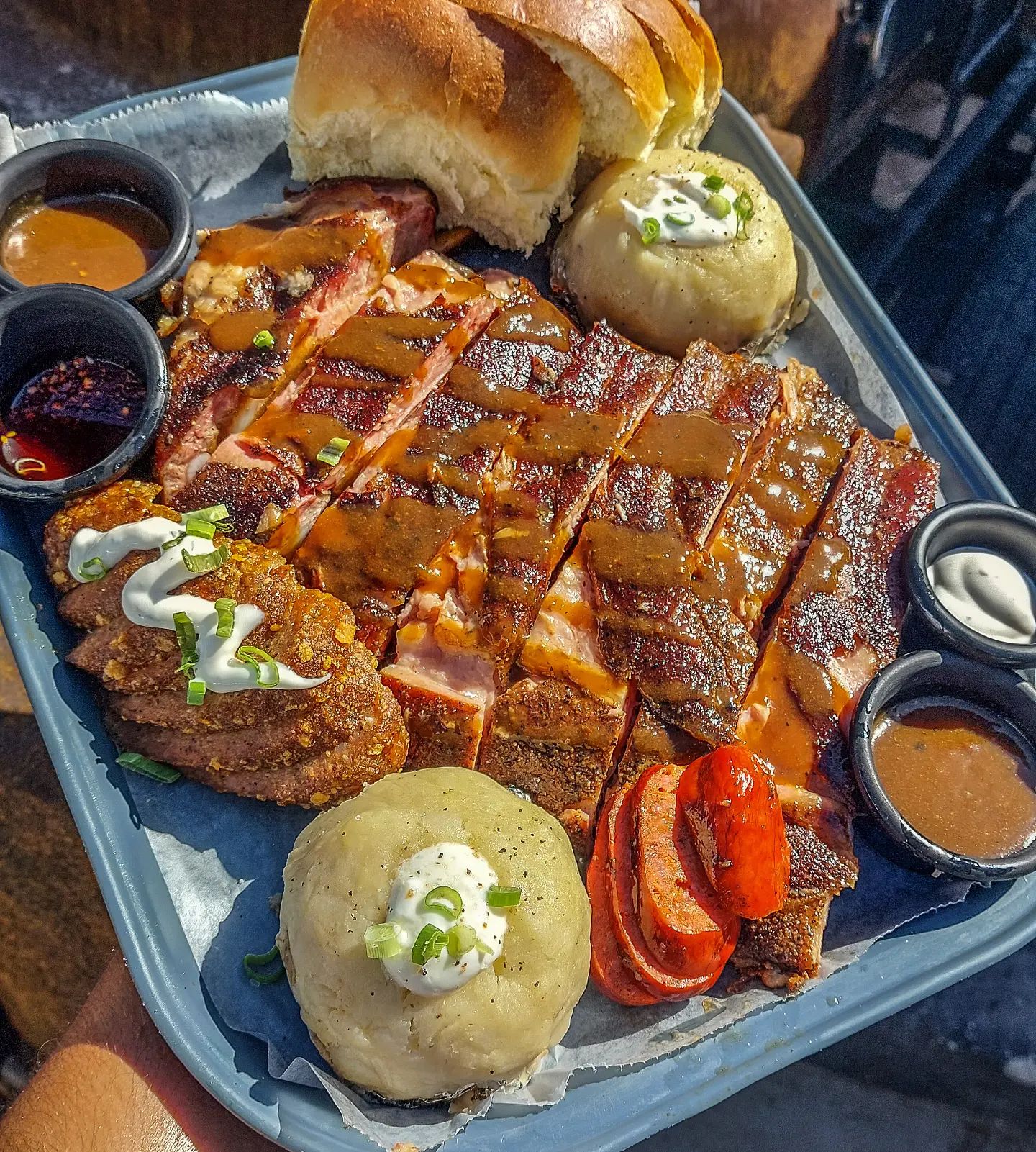 Los Racks BBQ - El Puercombo sigue liderando entre lo mas...