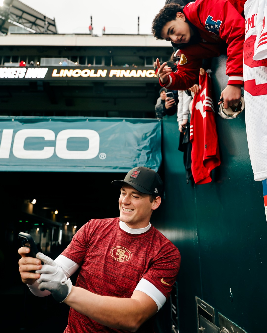 San Francisco 49ers added a new photo. - San Francisco 49ers