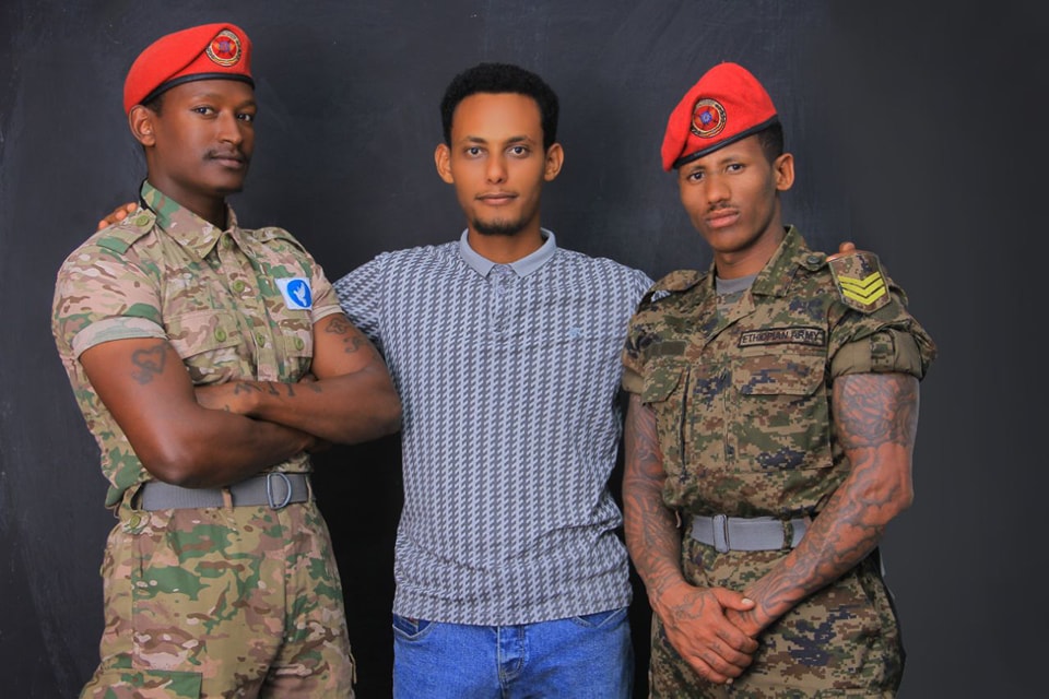 ሁለቱ ኮማንዶዎች =========== ሁለቱ... - Tadele tibebu - ታደለ ጥበቡ | Facebook
