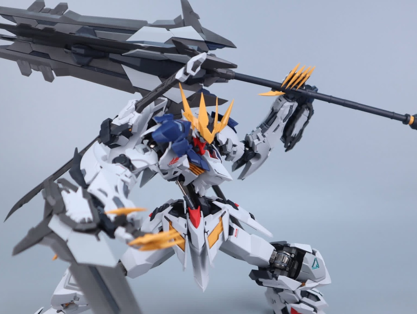 Wolf Technology 1/100 Wolf Model Kit — new images are out! They're