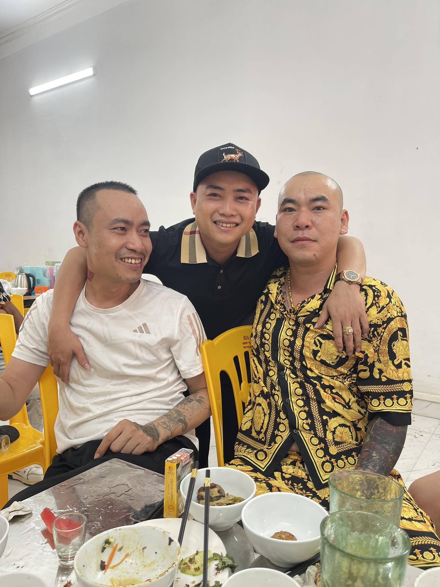 Chính - Anh Em Thích Tôi Chiều Ok 😀😀😀 | Facebook