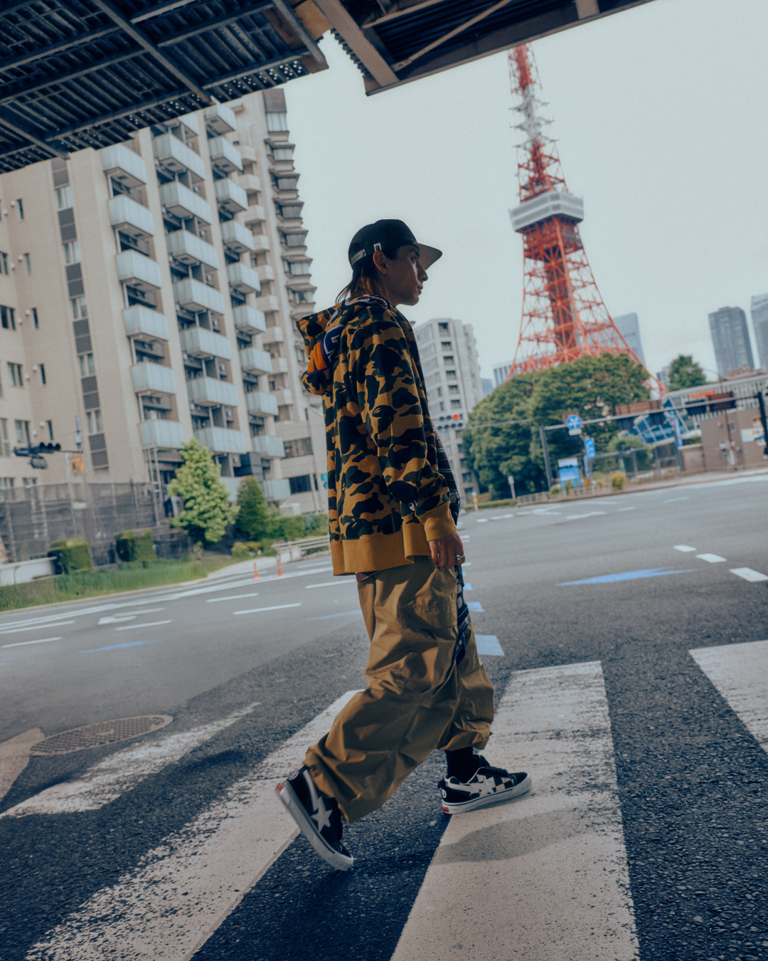 MILO DENIM PANTS BAPE® KIDSよりBABY MILO® の表情がキュートに描かれ