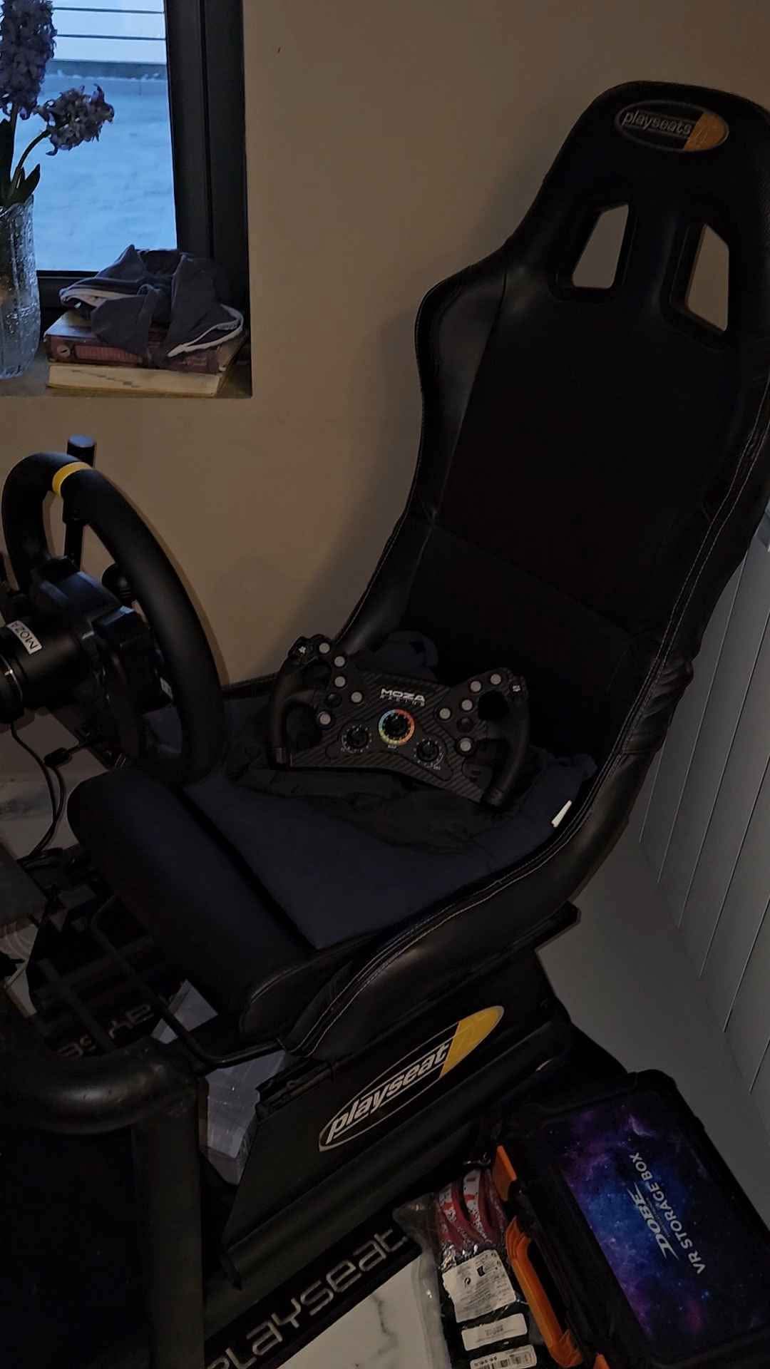 Full Moza R9 Racing Simulator Setup - Car Suspension & Steering ...