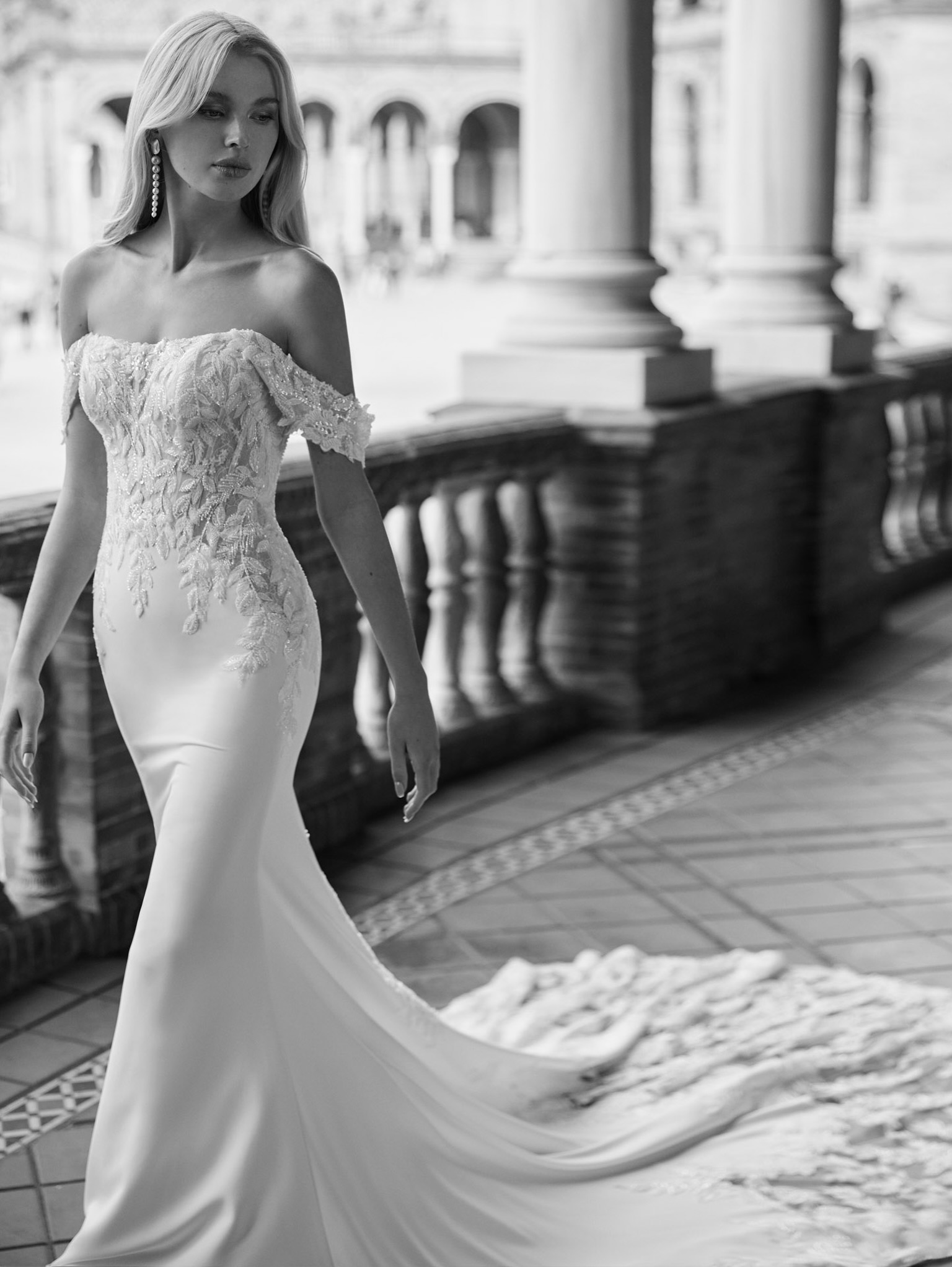 bridesmaid dresses frisco 19 simple wedding with details available at our Frisco, Texas bridal boutique 😍✨ Alert your I DO crew and book an appointment to be introduced to your dream wedding dress by Dress stores Black Long Sleeve Maxi Sparkly wedding dress Accent Finish:Navy