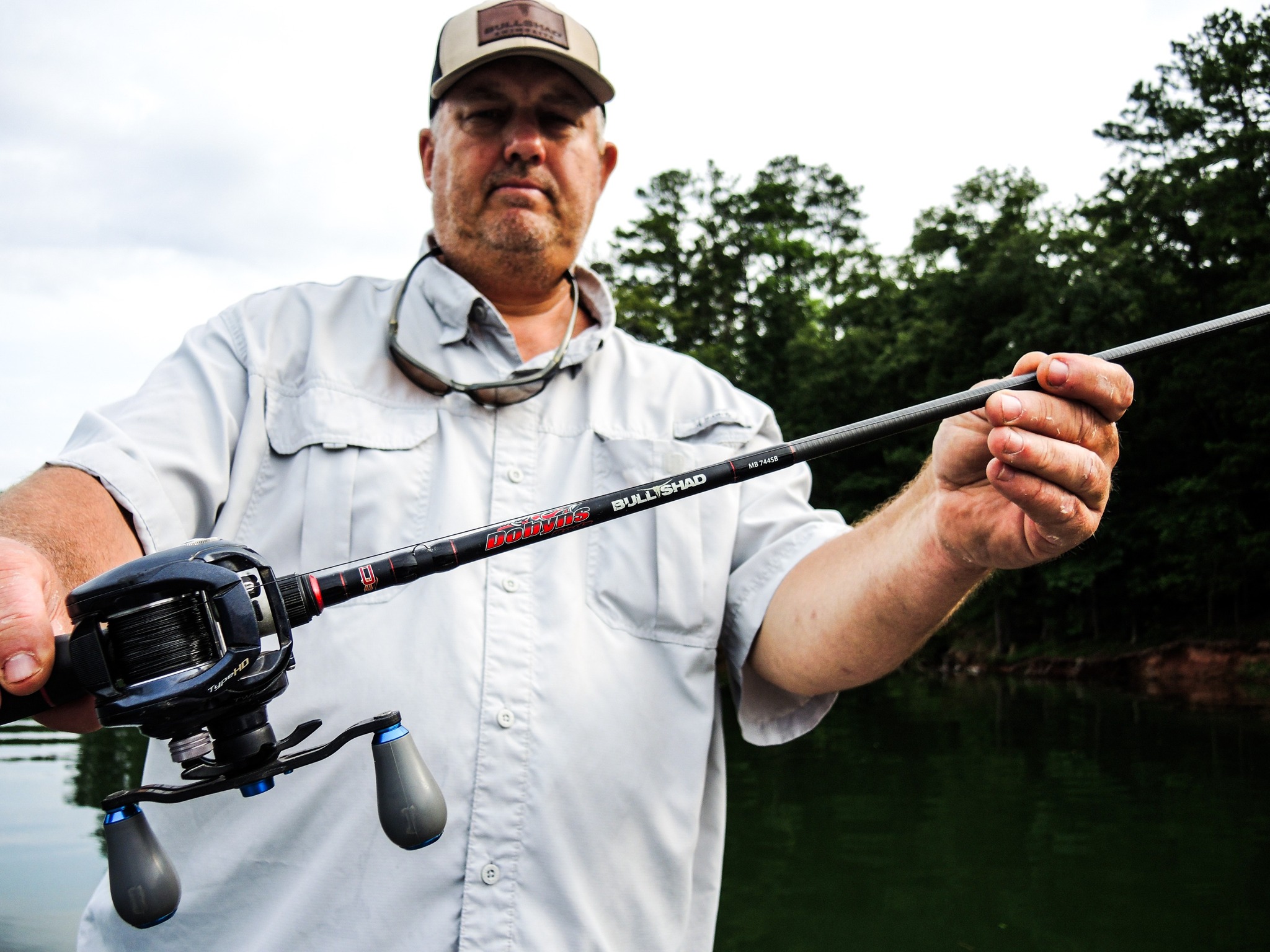 dobyns bull shad rod Champion XP Swimbait, Mag Topwater and A-Rig Casting Rods  Three Rivers Tackle AA grade cork grips and Kevlar wrapping Dobyns Rods Fury Casting Rod