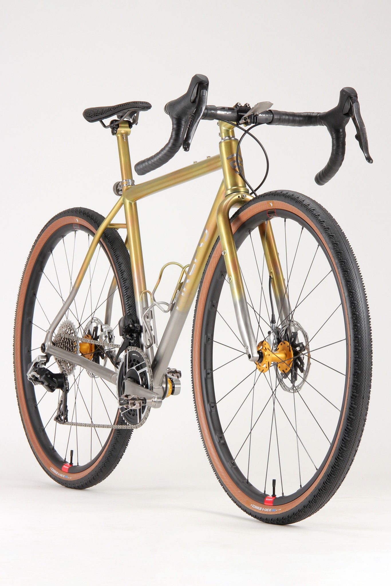 orbea flat bar gravel bike 2026 Terra Race M21eLTD 1X Bike, Sunset / Medium collections_Venum Contender 1.5 but Terra is adaptable Talla:M-42 Fahrradanhänger für Hunde und