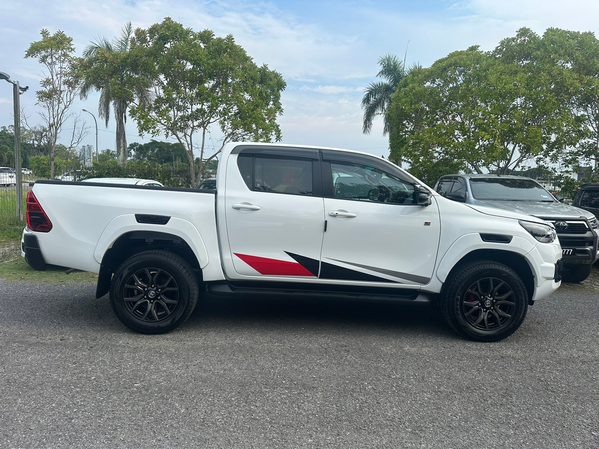 Toyota Azhar Sibu Sarawak HP 0143926534 - Pilihan anda yang mana? Saya ...