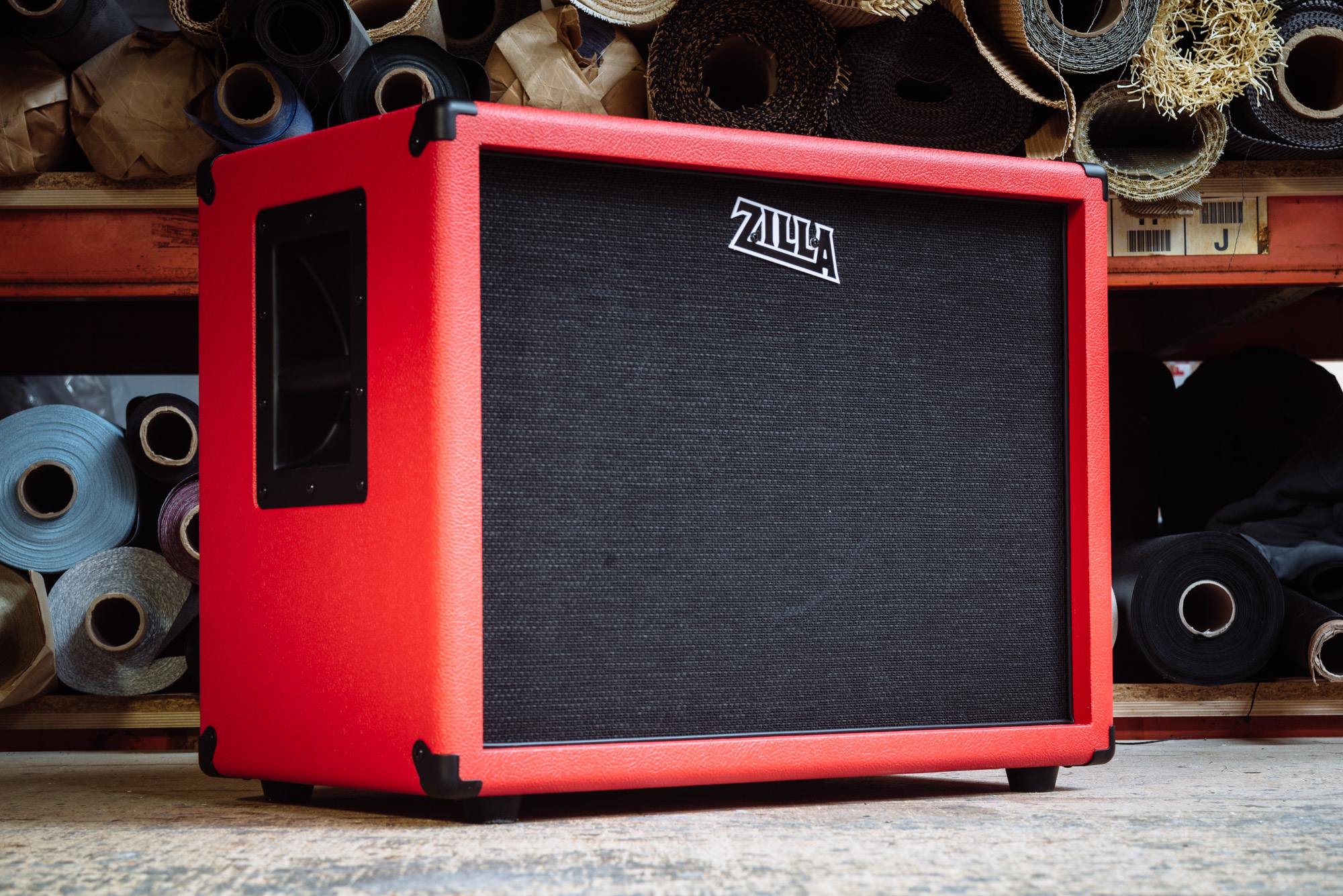 Fatbaby 1x12. Red bronco tolex with black grill and black hardware