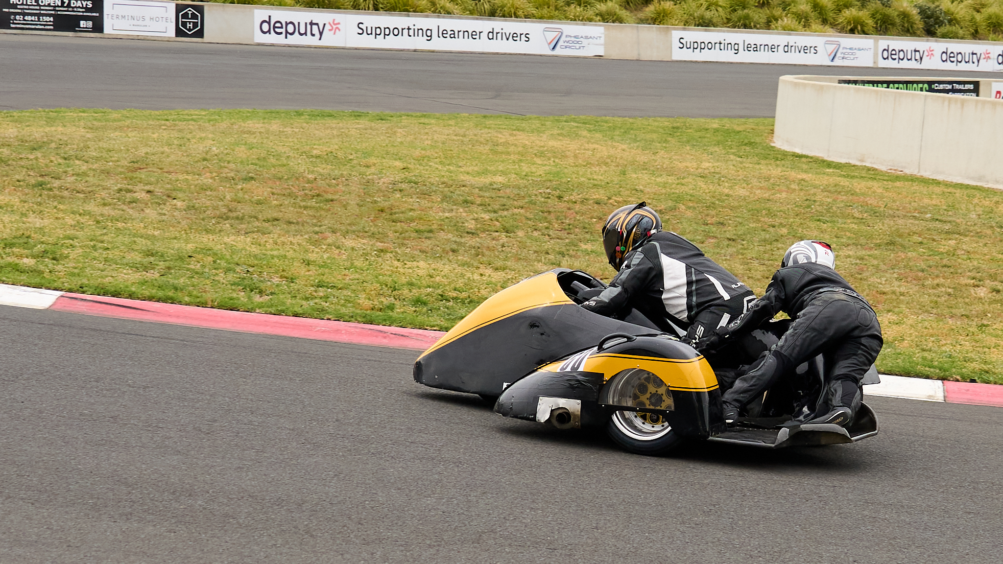 Gerry Murphy's Racing Photos