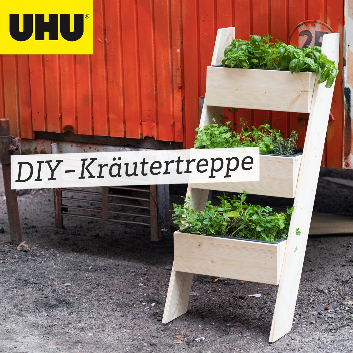 Kräuter aus dem eigenen Garten? Eigentlich ganz leicht, speziell mit eurer eigenen Kräutertreppe. 👩🏼‍🌾 👨🏼‍🌾 Weitere DIY-Ideen wie diese findet ihr auf unserer Seite UHU