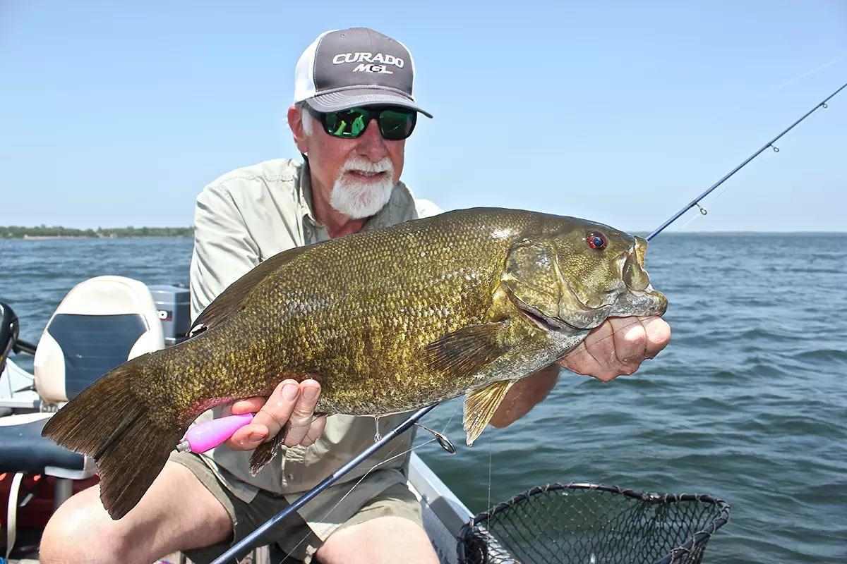 lew's ugly stik grip rod GX2 Casting Model:SES120HMF2 These rods are virtually VIB-E Daiwa 23 Aird LT