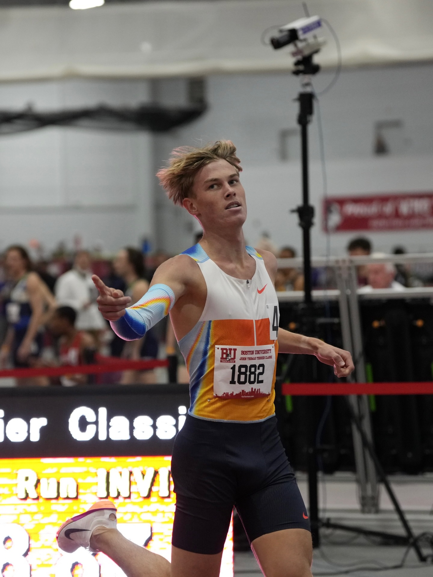 FloTrack - 3:48🤯 Sam Ruthe brings it home strong to run a 3:48.88 Mile ...