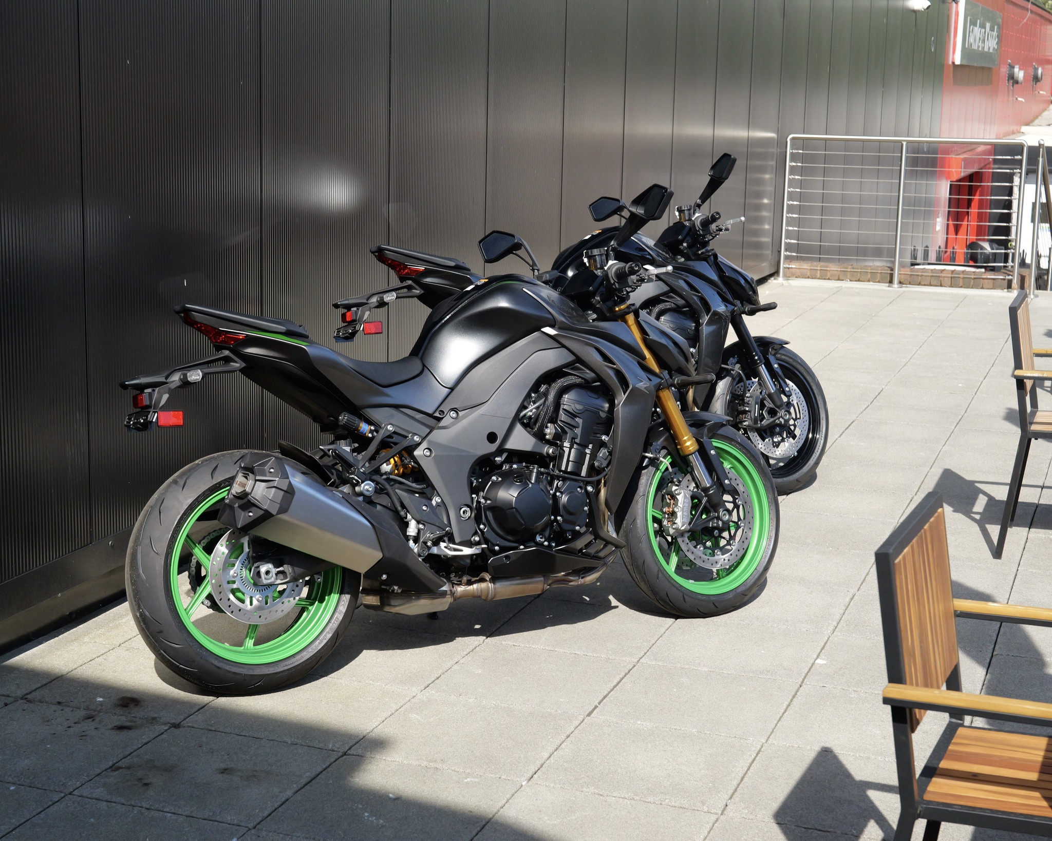 Kawasaki Z1100 - to celebrate the return of the big Kawasaki naked