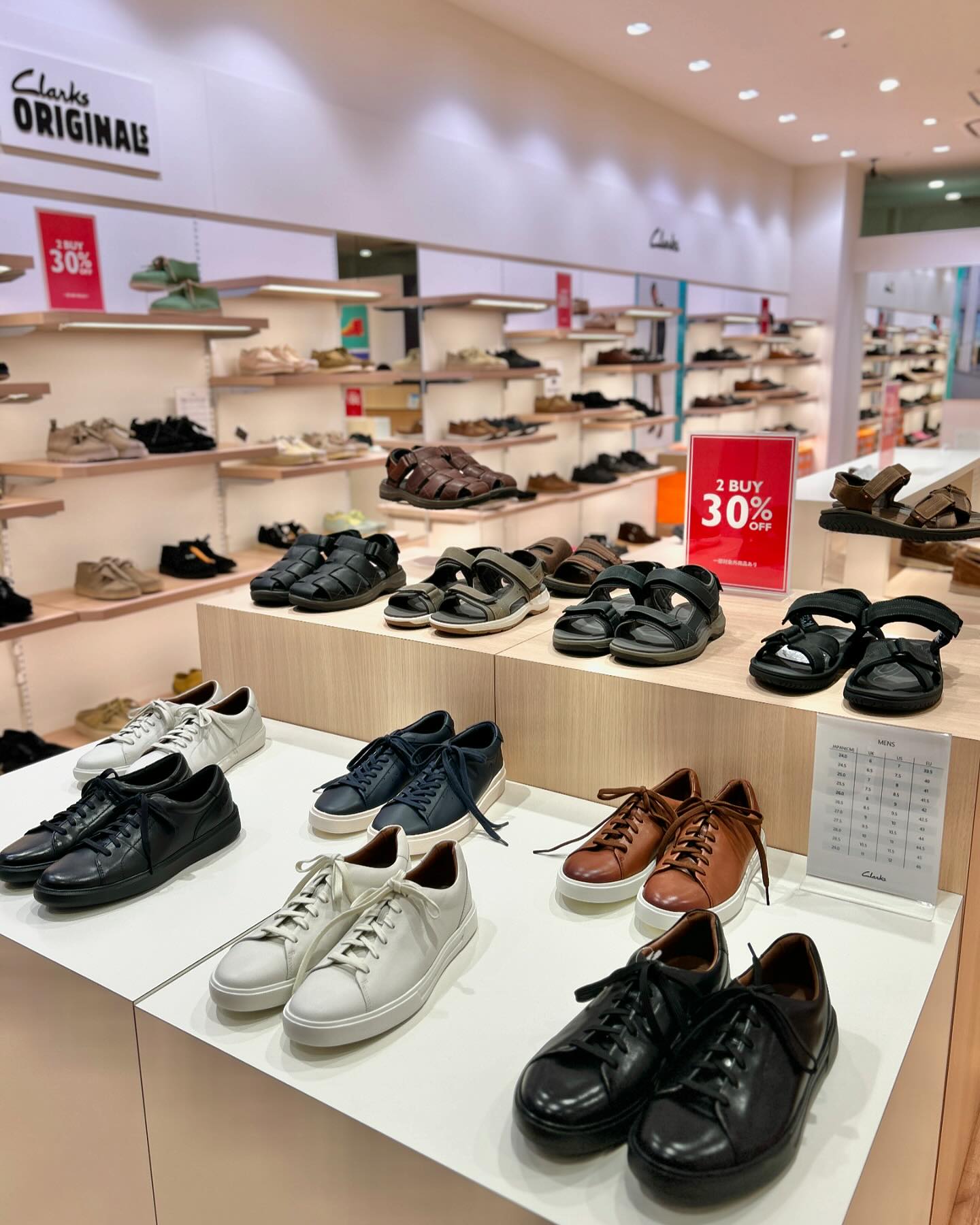 りんくうアウトレット　シューズ5点 りんくうプレミアム・アウトレット added a new photo — at