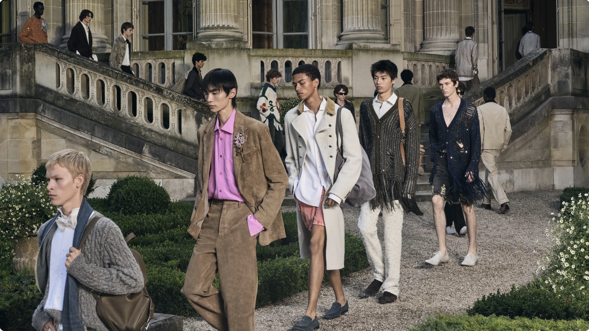Dior unveils its Summer 2027 Men's Show, with music by Fred again