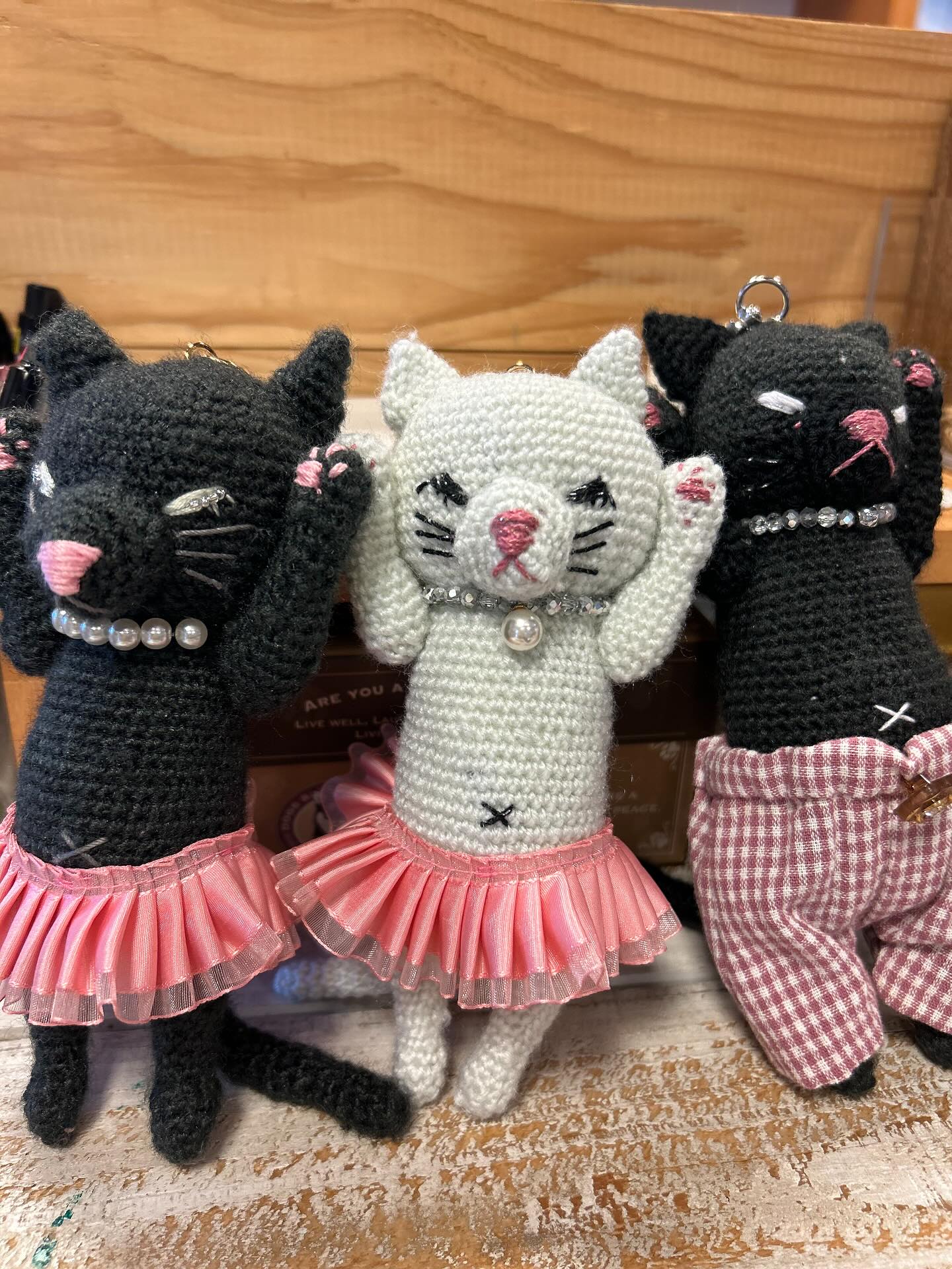 アトリエ・シェアハートさんより 猫のがま口、犬のがま口、入荷して